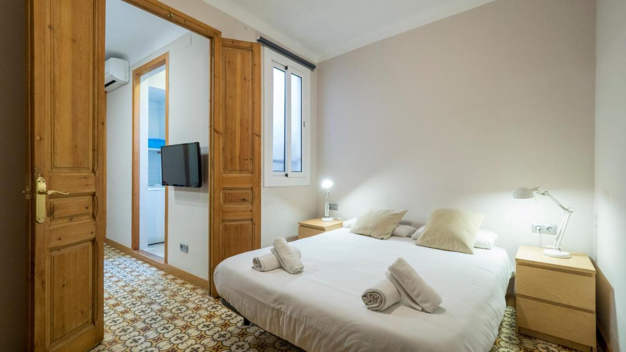 Acogedor Apartamento De 2 Dormitorios Барселона Екстериор снимка