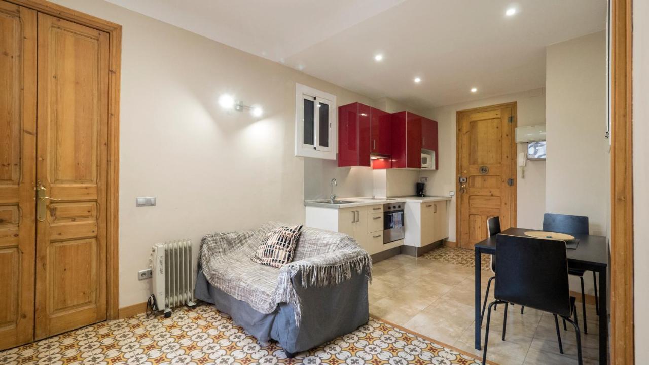 Acogedor Apartamento De 2 Dormitorios Барселона Екстериор снимка