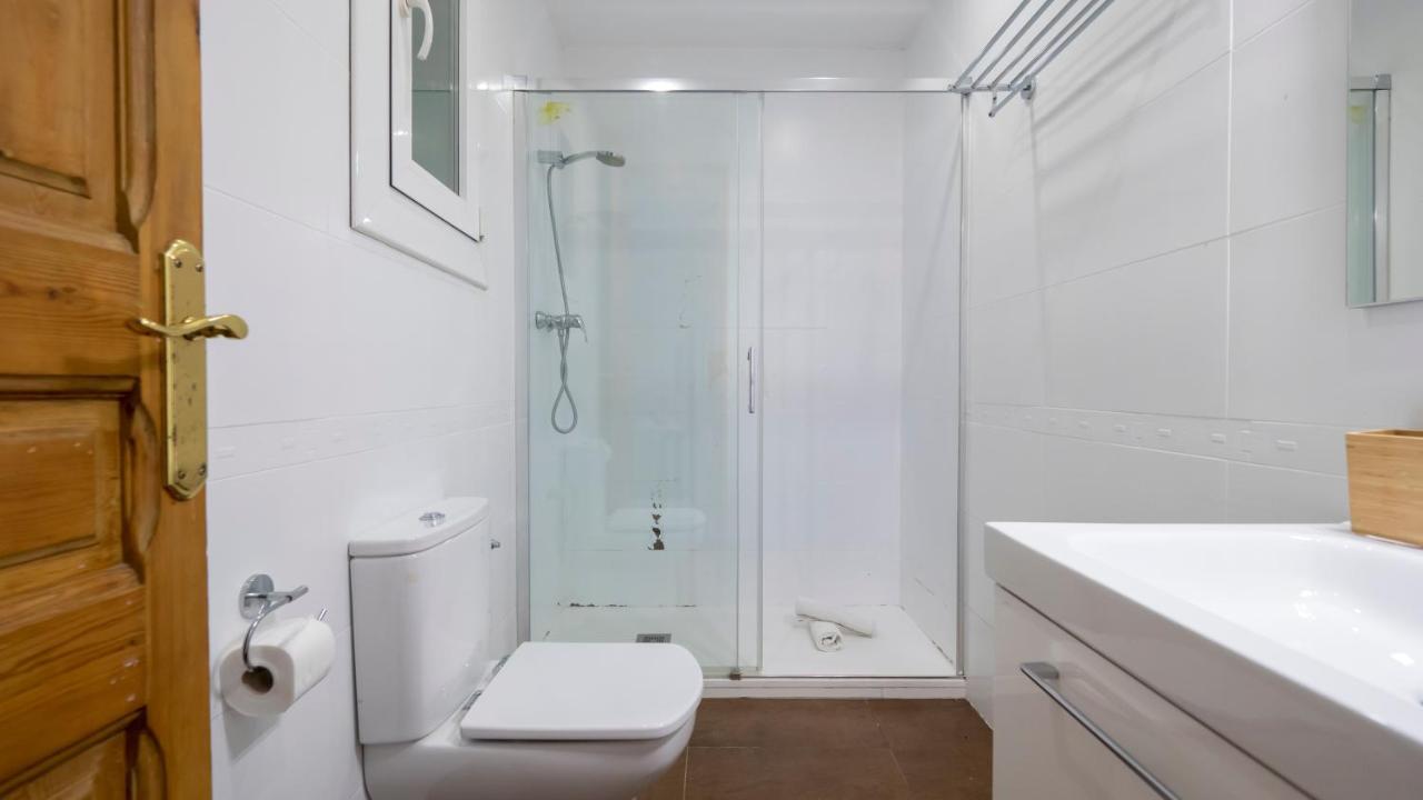 Acogedor Apartamento De 2 Dormitorios Барселона Екстериор снимка