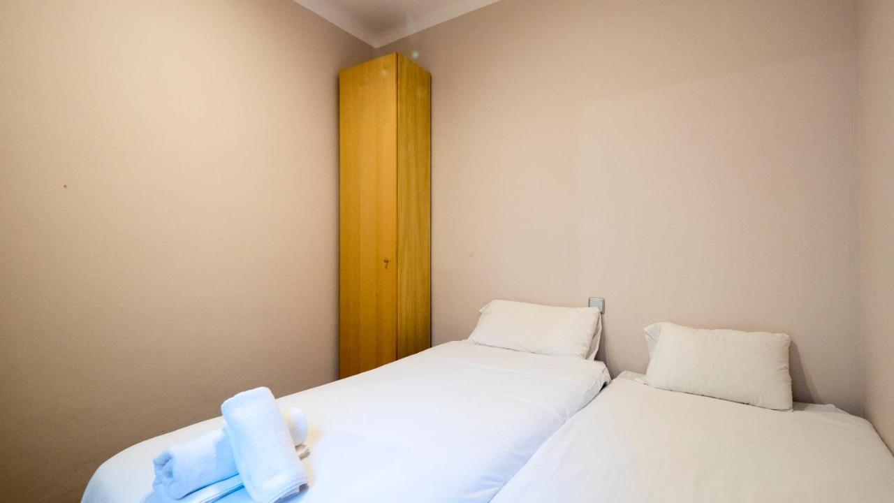Acogedor Apartamento De 2 Dormitorios Барселона Екстериор снимка