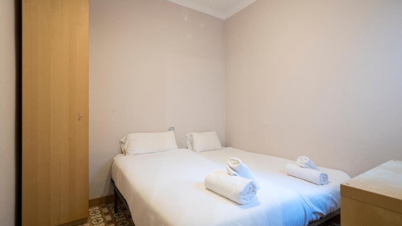 Acogedor Apartamento De 2 Dormitorios Барселона Екстериор снимка
